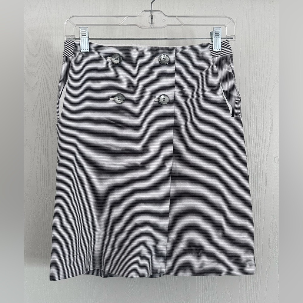 The Limited | Striped Black and White Skirt | Size 2